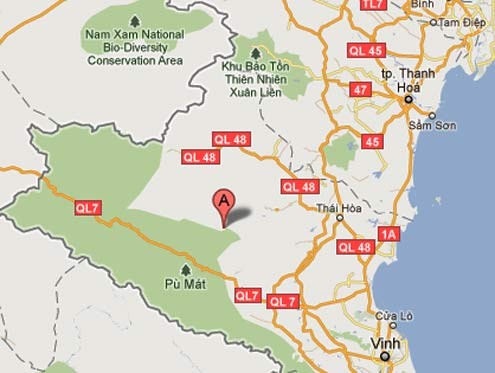 Điểm A là xã Bình Chuẩn, nơi xảy ra tai nạn. Xã này cách TP Vinh (Nghệ An) khoảng 200 km. Ảnh: VNE/maps.google.